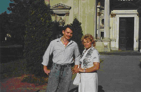 Jacek Rogala, wnuk Karola, z mamą Zosią